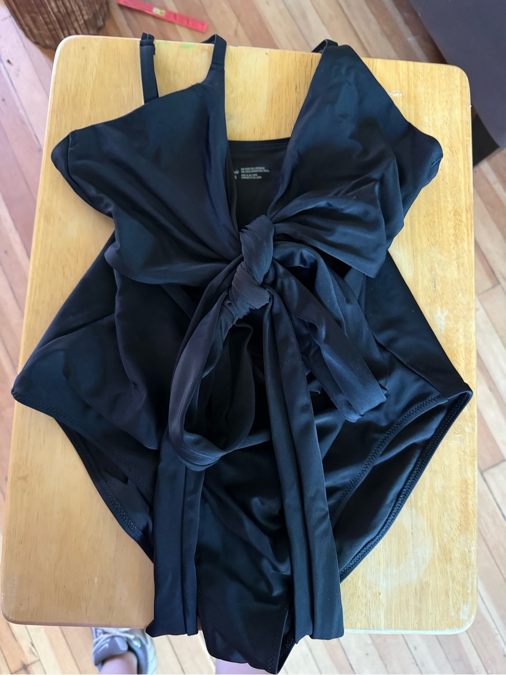 Aerie Black One-Piece Swimsuit with Twist‎ Front size L with adjustable straps